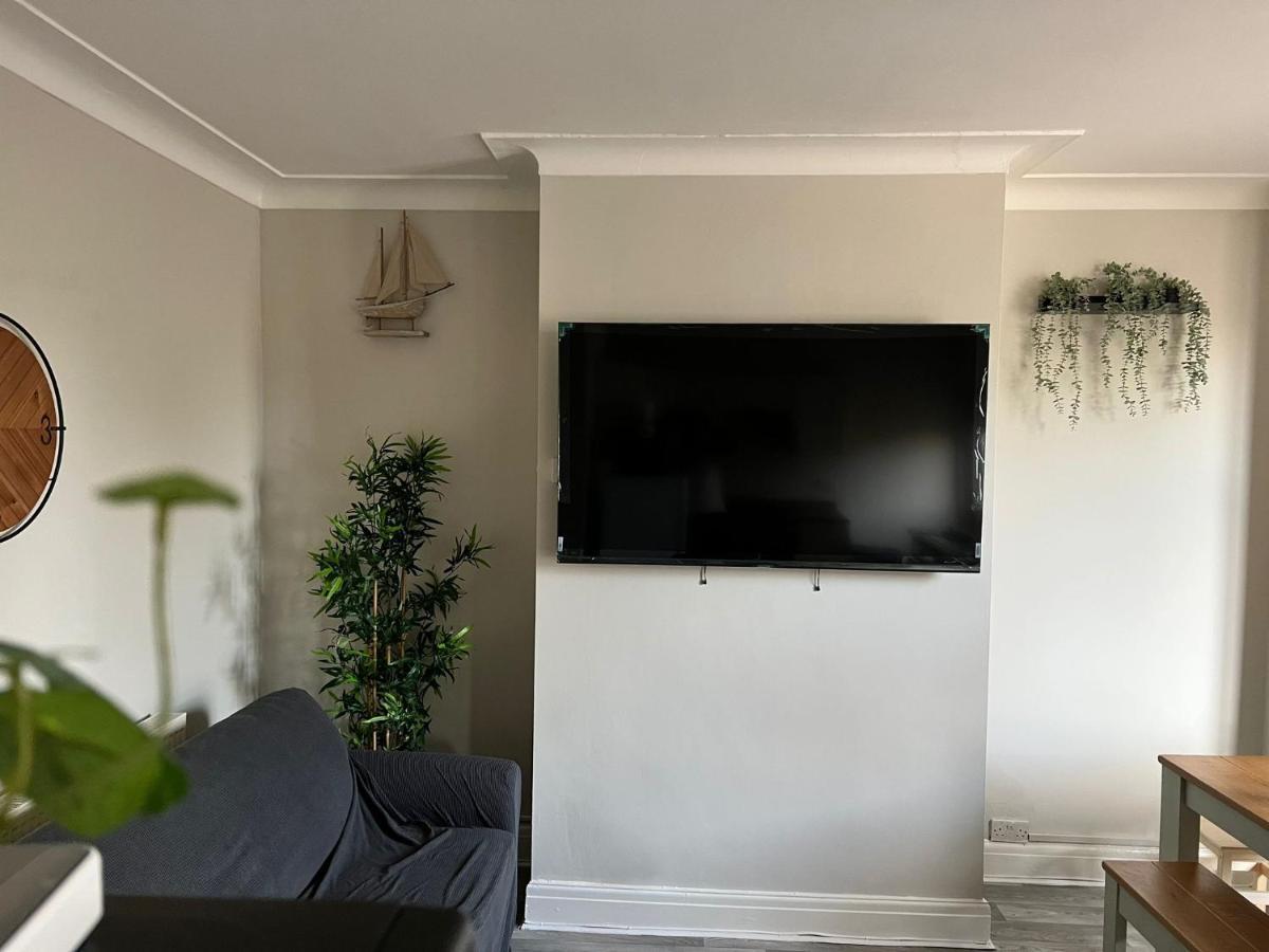 Kim Family Holiday Get-Away 4 Bedrooms 2 Baths Blackpool Exterior foto