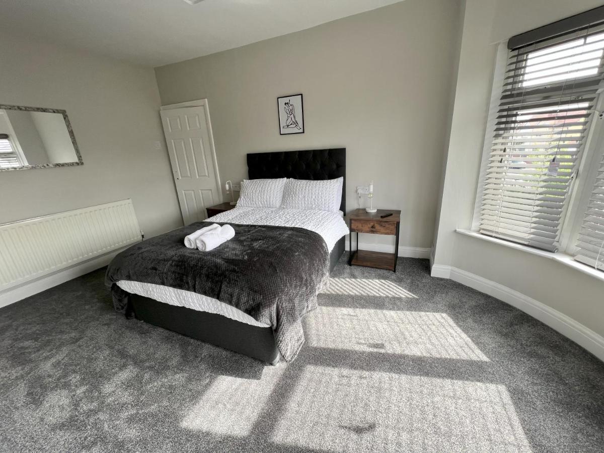 Kim Family Holiday Get-Away 4 Bedrooms 2 Baths Blackpool Exterior foto