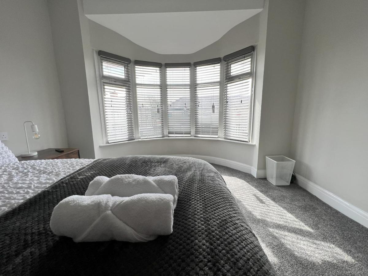 Kim Family Holiday Get-Away 4 Bedrooms 2 Baths Blackpool Exterior foto